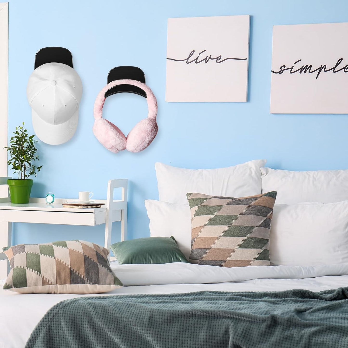 30 Pcs Headset Wall Holder Adhesive Gaming Headset Holder Hooks for Wall Mounting Strong Universal Hooks for Headsets, Game Pads, Hats, Closets, Doors (Black)