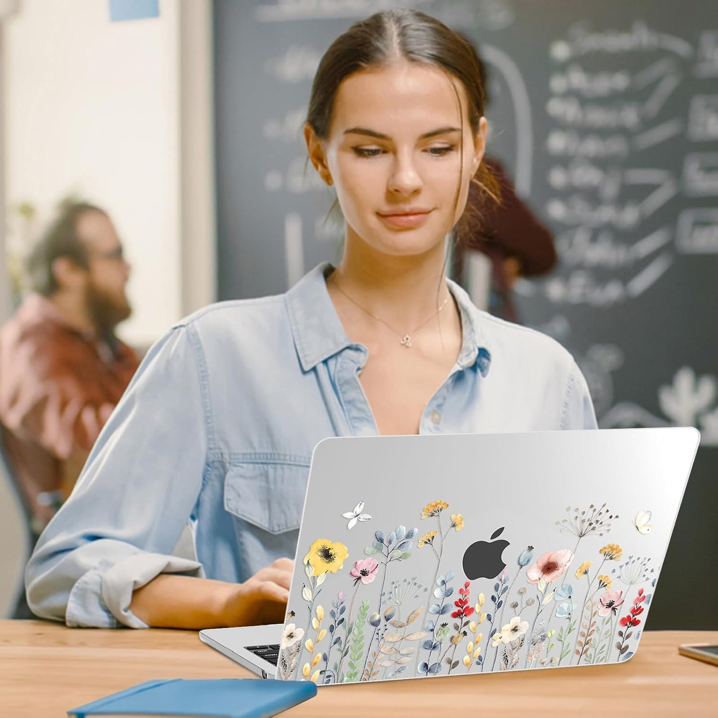 G JGOO Compatible with MacBook Air 13 inch Case 2025 2024 2023 2022 M4 A3240 M3 A3113 M2 A2681, Clear Plastic Hard Shell for MacBook Air 13.6 inch Case+Keyboard Cover+Screen Protector, Garden Flower