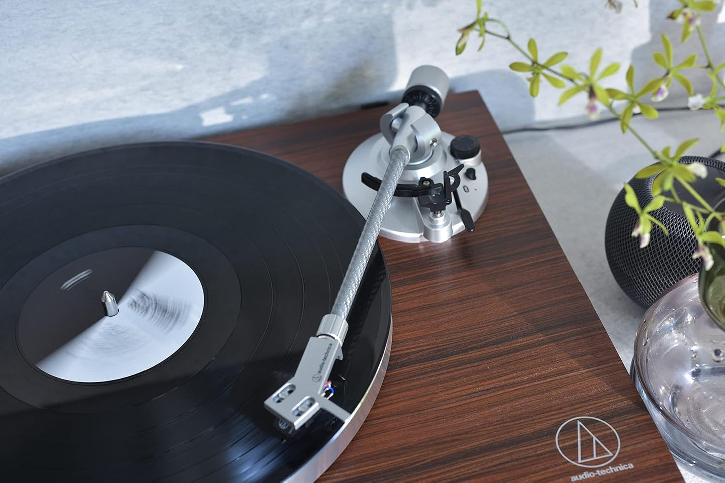 Audio Technica AT-LPW50BT-RW Bluetooth Turntable Manual Belt-Drive 33/45 (Rosewood)