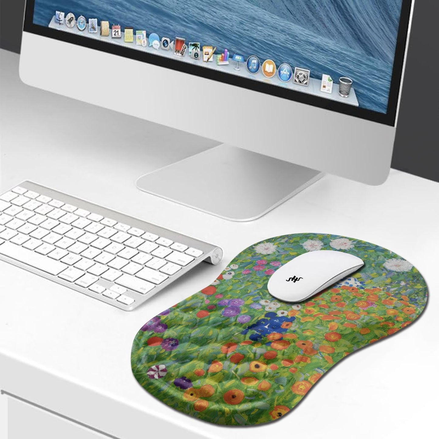 Hokafenle Ergonomic Mouse Pad Wrist Support, Wrist Rest Mousepad for Carpal Tunnel Pain Relief with Integrated Memory Foam Slope Massage Bulge (11.8x7.9 inch,Cute Floral