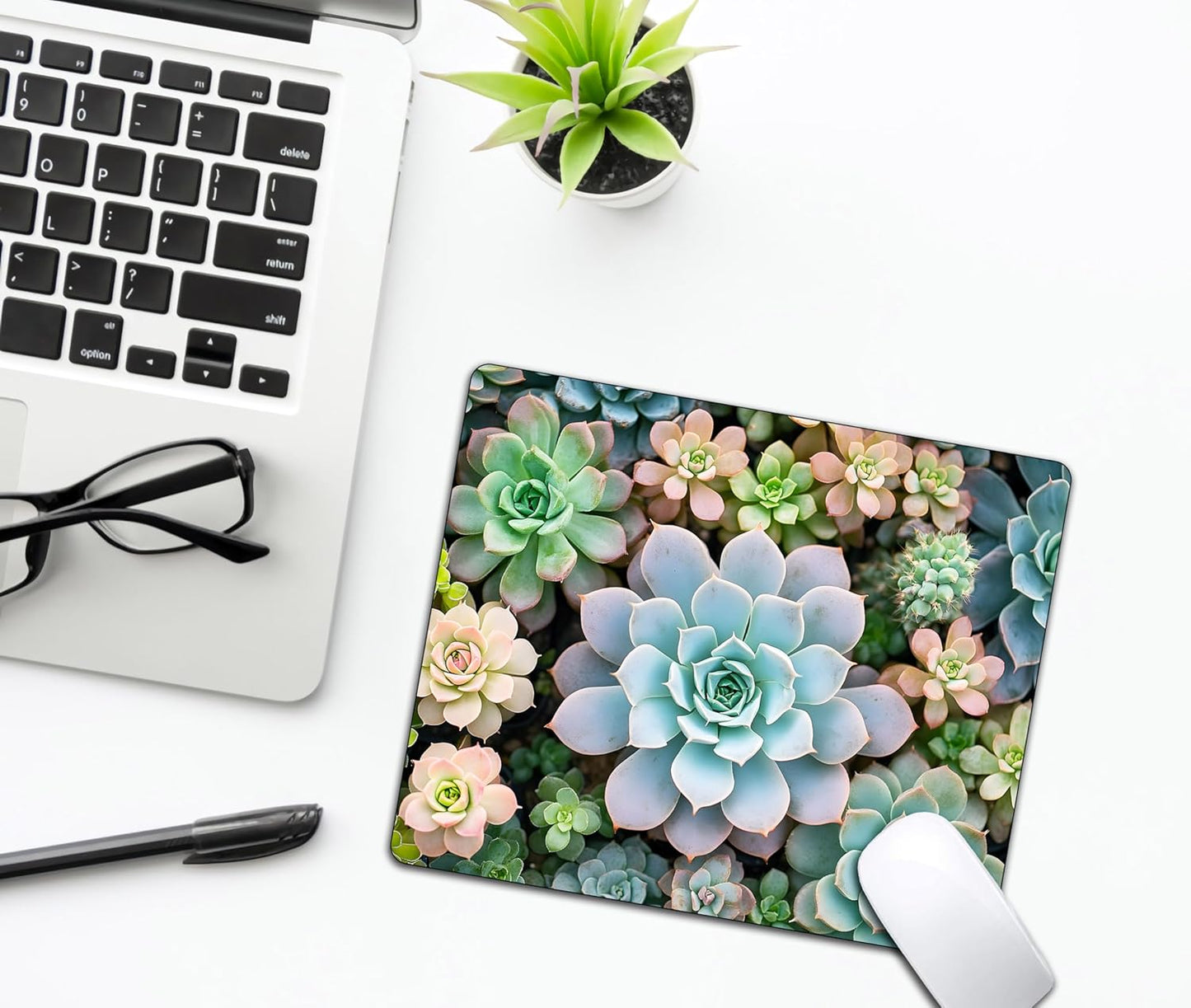 Cute Succulent Plants Mouse Pads for Desk, Portable Wireless Computer Mouse pad Small Design with Women, Non-Slip Rubber Base Laptop Mousepad 9.5" x 7.9" Smooth Surface for Office & Travel