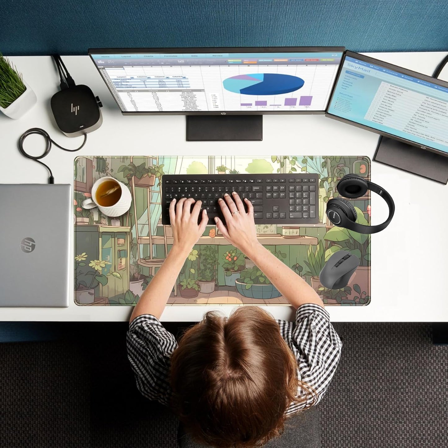 Cute Desk Mat Green Plants Gaming Mouse Pad XXL Large Extended Sage Laptop Keyboard and Mouse Mat with Stitched Edges, Computer Desktop Mat Playmat for Women Office Desk Decor Pad Mat 31.5x15.7 in