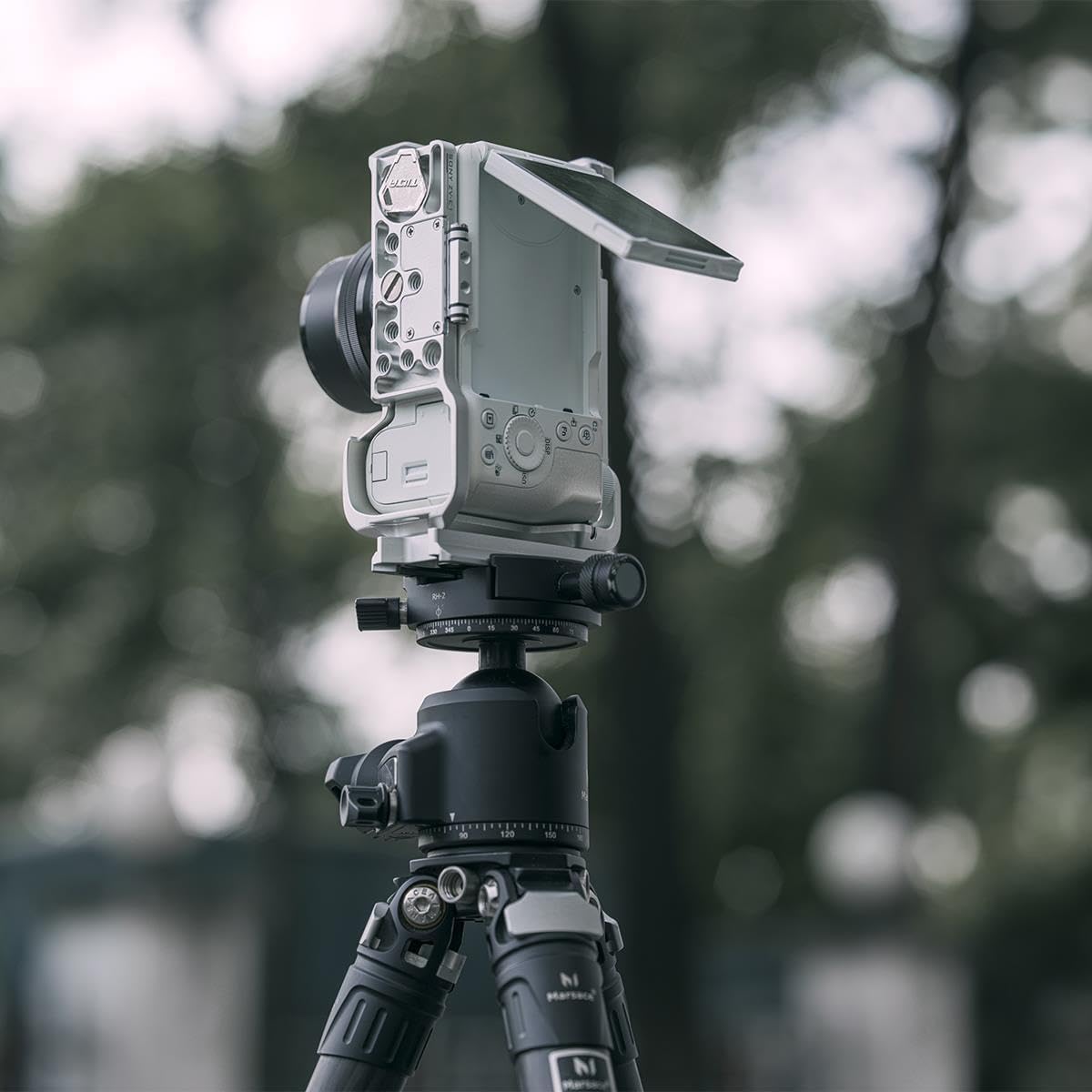 Tilta Full Camera Cage for ZV-E1 Lightweight Kit | Includes Full Cage, Top Handle, 1/4"-20" to NATO Adapter | Cold Shoe, NATO Rail, M3 and 1/4"-20 Threads Mounts | Silver