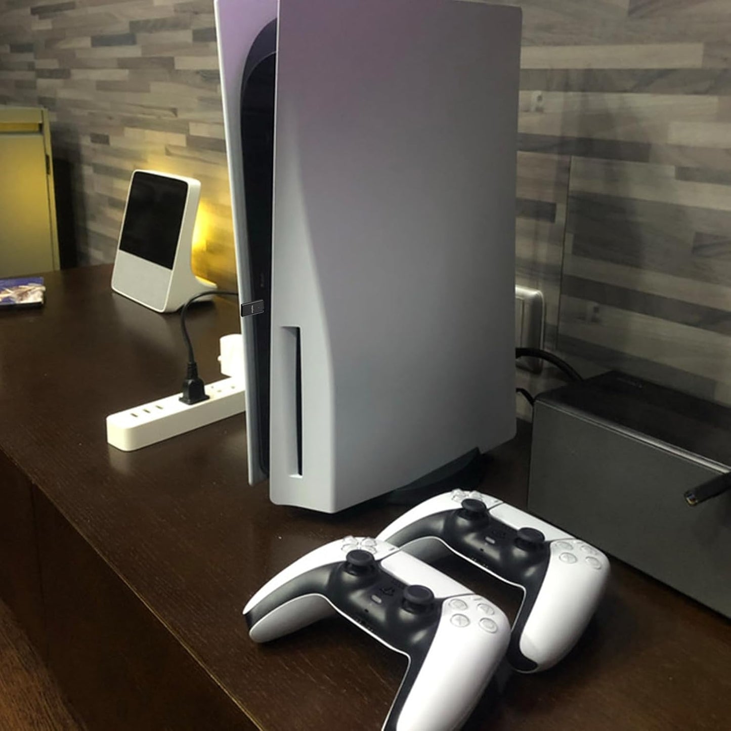 eppfun LE Audio USB C Bluetooth 5.4 Transmitter Adapter for PS5/PC/Xbox/Switch/Android with APTX Adaptive, Low Latency LC3 for Game/Chat (Black)