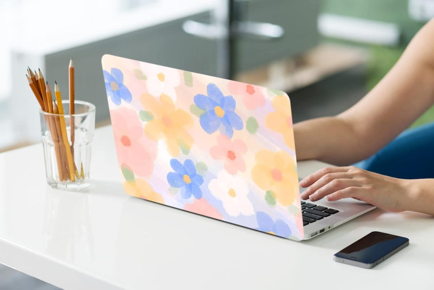 LanBaiLan Compatible for MacBook Pro 13 inch with Touch Bar 2022 2021 2020 2019 2018 2017 2016 Release M1 M2 A2338 A2289 A2251 A2159 A1989 A1706 A1708 Protective Case & Keyboard Cover, Paint Flower