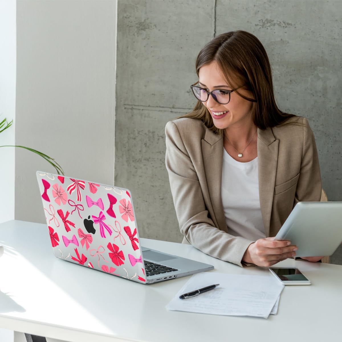 CISSOOK Compatible with MacBook Pro 14 inch 2024 2023 2022 2021 Release M4 M3 M2 M1 Chip A3112 A3185 A3401 A2918 A2992 A2779 A2442 Model, Hard Shell Case with Keyboard Cover&Screen Protector, Pink Bow