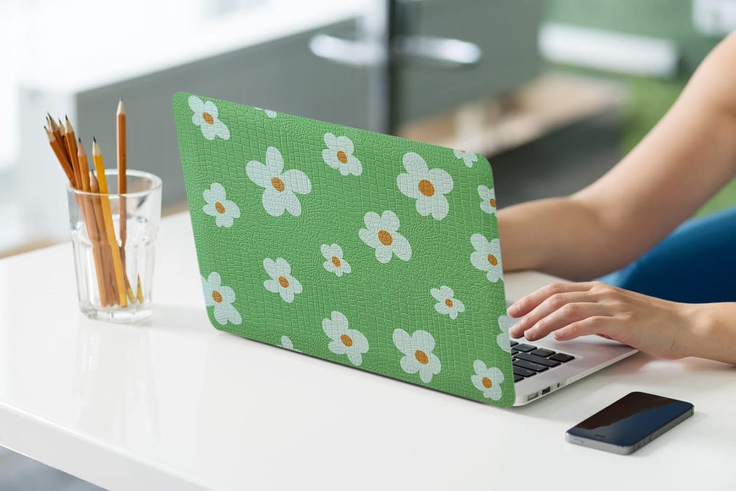 LanBaiLan Compatible for MacBook Pro 13 inch with Touch Bar 2016-2023 Release M1 M2 A2338 A2289 A2251 A2159 A1989 A1706 A1708, Laptop Hard Case & Keyboard Cover, Green Flower