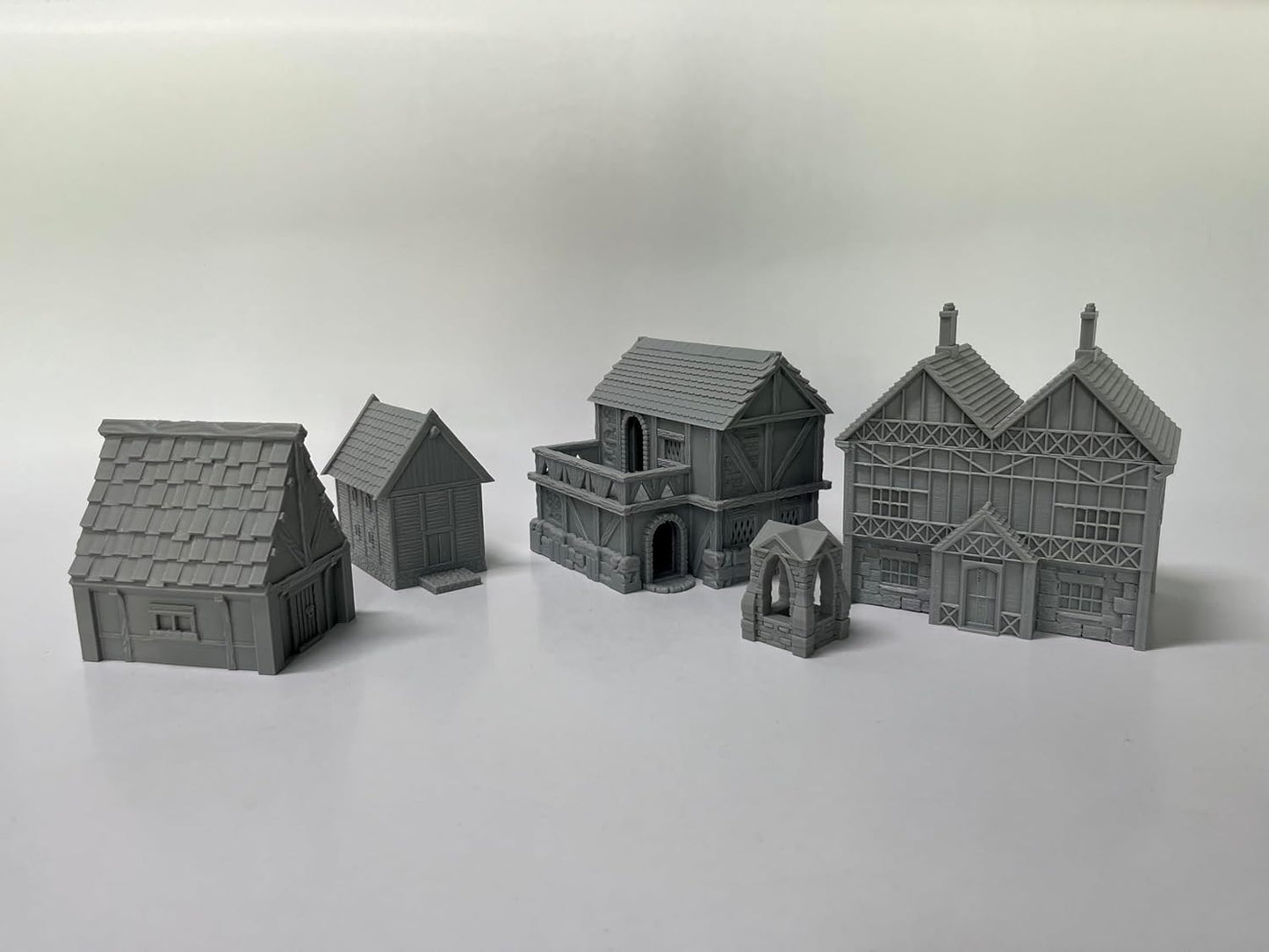HAUTICO Tabletop Miniature Little Town Building Terrains for RPG War Games - 18mm Scale Scenery with Medieval Style, Dioramas Building Set, Paintable