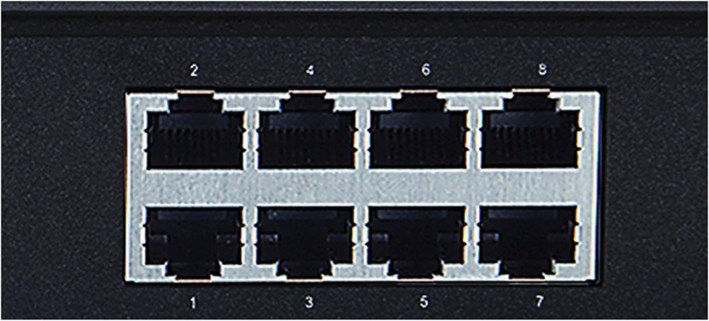 Intellinet 8-Port PoE+ Desktop Switch (560764)