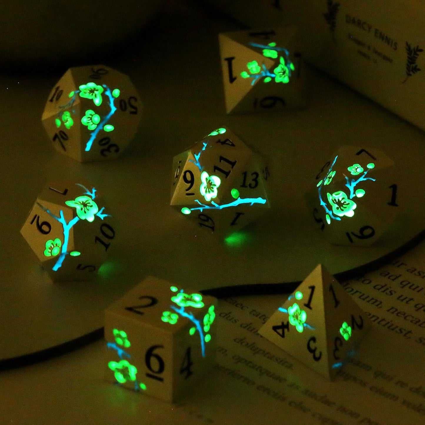 Glow in The Dark Metal Dice, DNDND 7 PCS Green Metallic D&D Dice Set with Gorgeous Gift Case for Dungeons and Dragon Tabletop Game (Glow in The Dark Green)