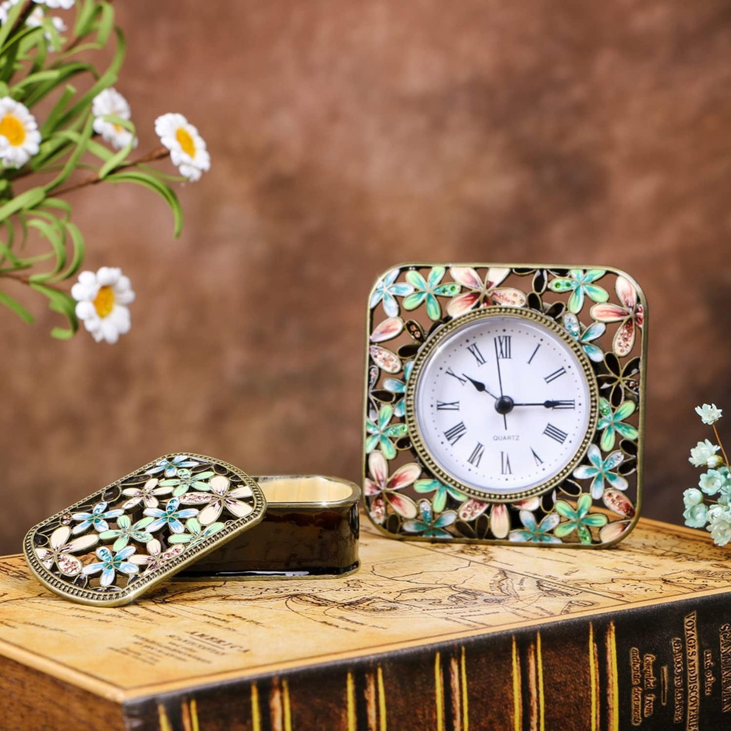 Decorative Mini Table Clock, Vintage Metal Silent Analog Quartz Battery Operated Table Top Clock for Living Room Decor Shelf