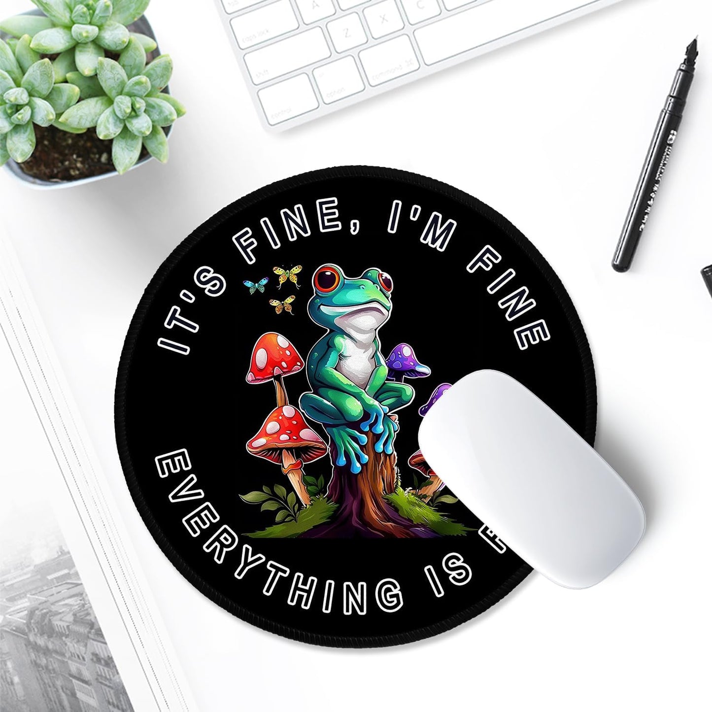ITNRSIIET Round Mouse Pad with Stitched Edge Premium-Textured Waterproof Non-Slip Rubber Base Desktop Protection Mat Diameter 8.7 inches, Cute Frog