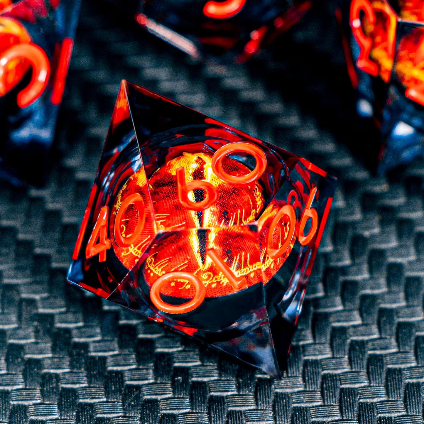 ARUOHHA DND Resin Dice Gazes Eye Dice Liquid Core Flaming RPG Sharp Edged Dice Set with Gift Box, Polyhedral D and D Dice Set Compatible with Dungeons Dragons Role Playing Game D20 D12 D10 D8 D6