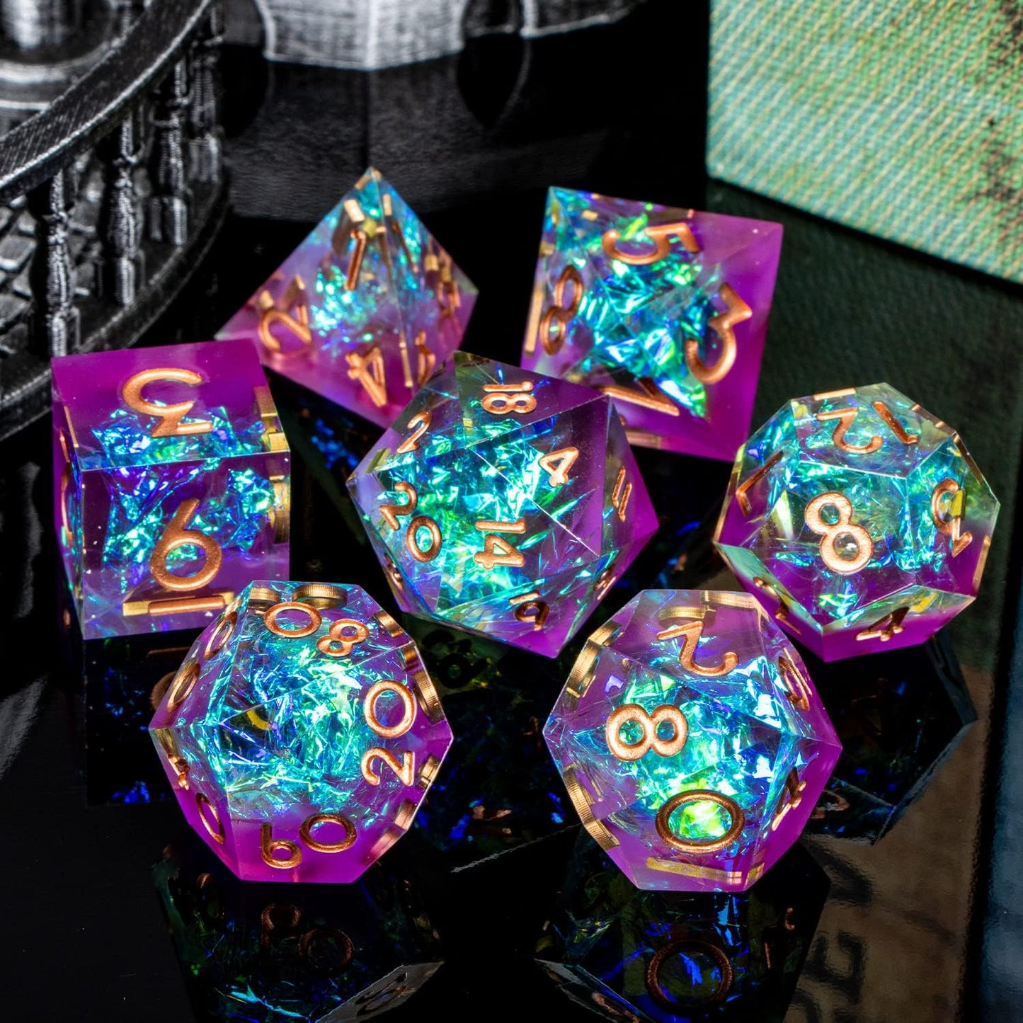 ARUOHHA DND Resin Dice Set 7Pcs Handmade Glitter Inclusions Sharp Edge Dice with Box, Lightning Polyhedral RPG Translucent D and D Dice D20 D12 D10 D8 D6 D4