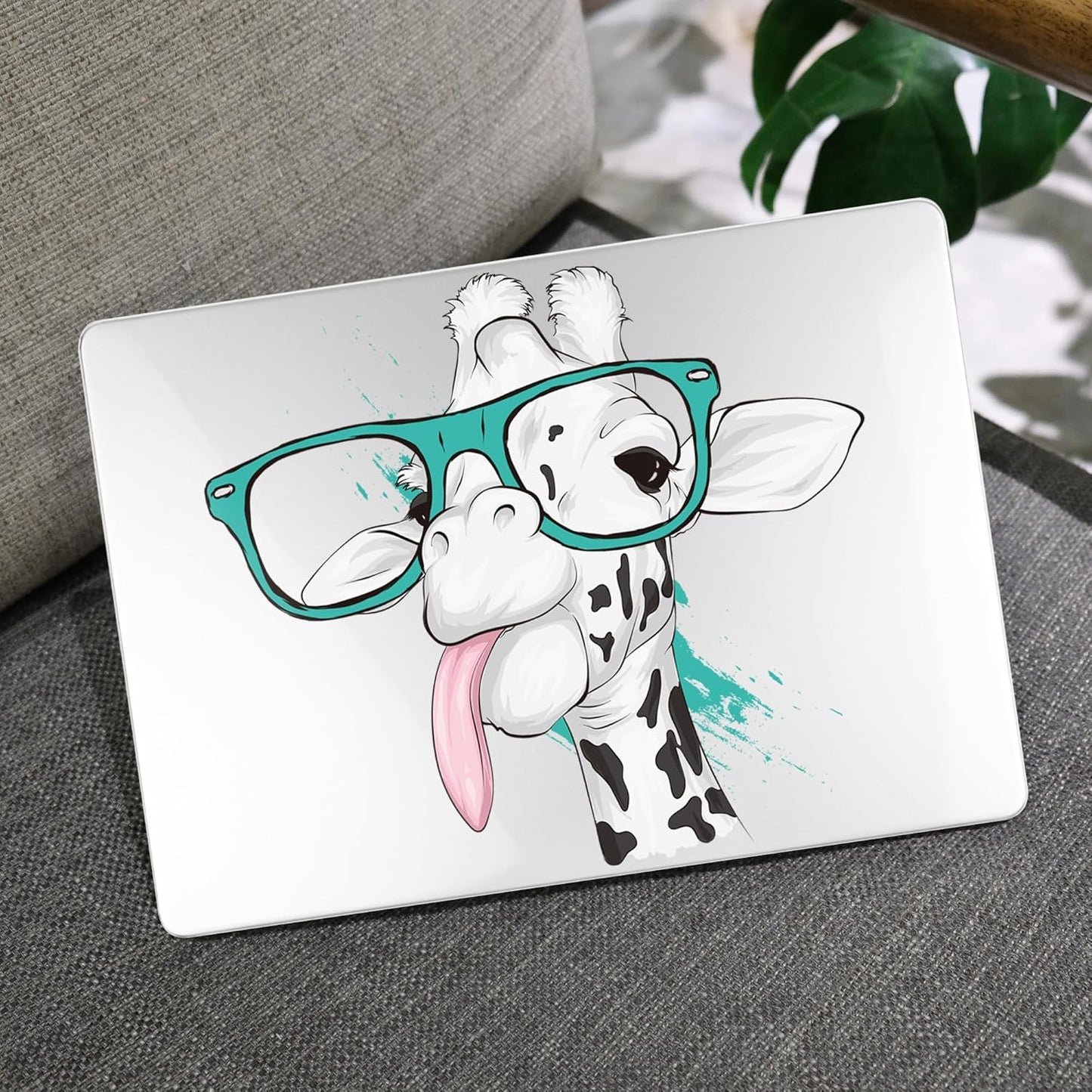 MEEgoodo Case for MacBook Pro 13 inch 2022 2021 2020 New A2338 M2/M1 A2251 A2289, Laptop Hard Shell Cases with Keyboard & Camera Cover Compatible Case, Funny Giraffe, (A2338/A2251/A2289)