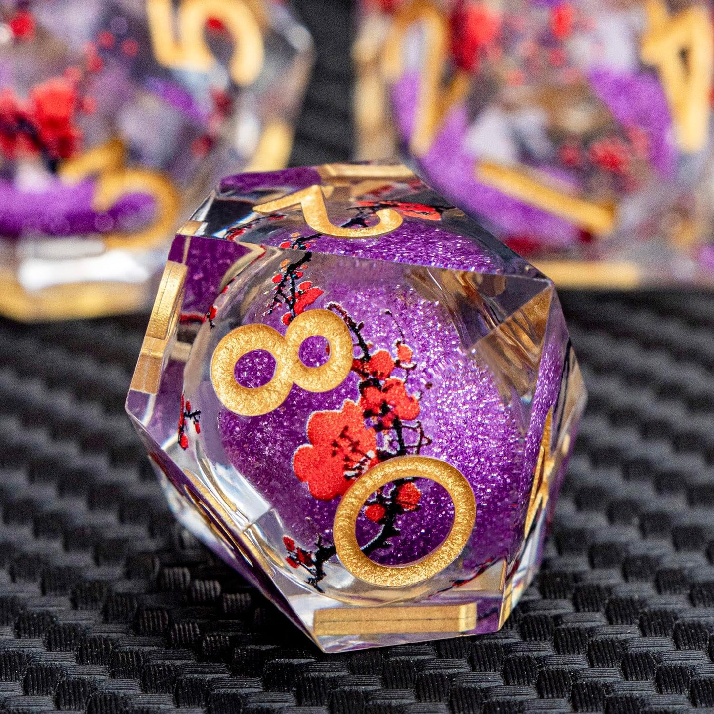 ARUOHHA DND Resin Dice Plum Blossom Liquid Core Purple Sharp Edged Polyhedral Dragons Dice Set with Gift Box, Dungeons D and D Dice Role Playing Game D20 D12 D10 D8 D6 D4
