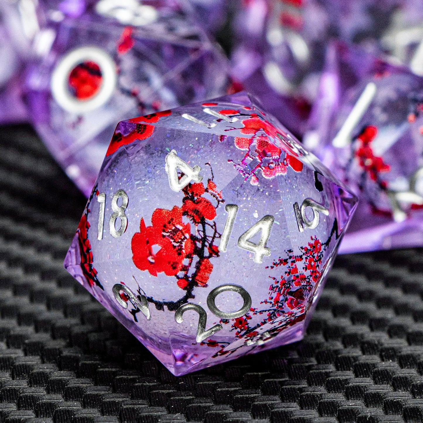 ARUOHHA DND Resin Dice Plum Blossom Liquid Core Silver Purple Sharp Edged Polyhedral Dragons Dice Set with Gift Box, Dungeons D and D Dice Compatible with D&D Role Playing Game D20 D12 D8 D6 D4