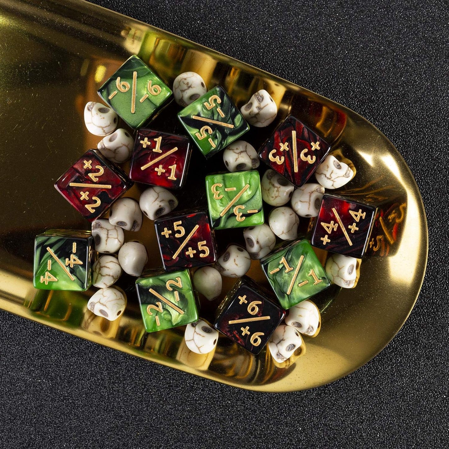 48 Pieces MTG Dice Counter Magic The Gathering Counters +1/+1 Dice Tokens Set Loyalty Life Gifts for Cards Gaming Accessories (Ruby, Emerald)